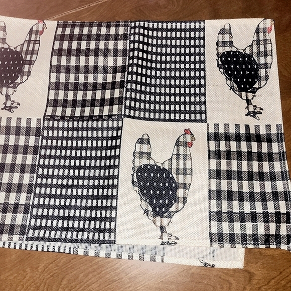 🚨✨️Last Call✨️🚨Linen Farm Style Table Runner - Picture 10 of 11